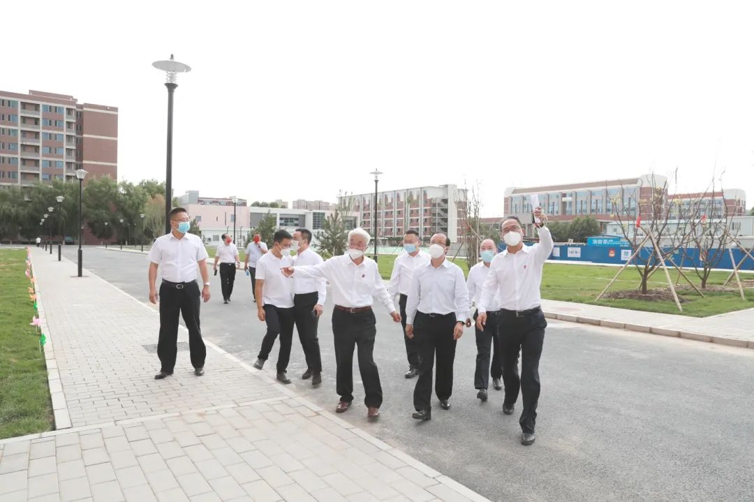 我校举办新宿舍楼启用仪式